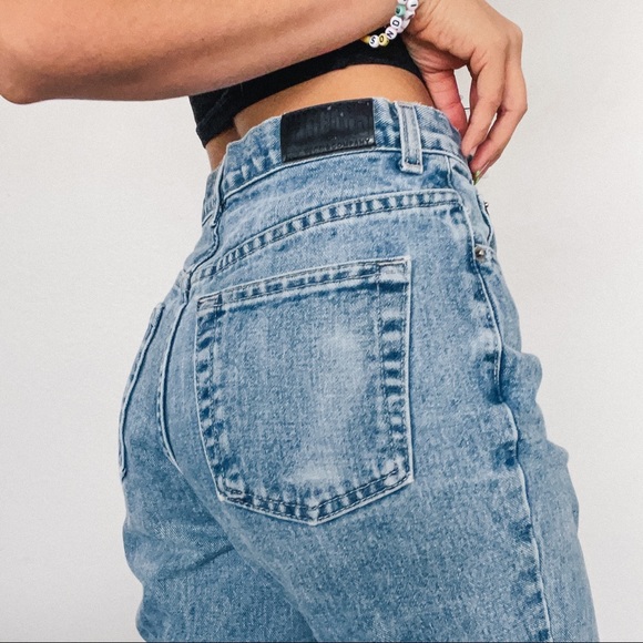 Vintage Mom Jeans - Picture 3 of 5